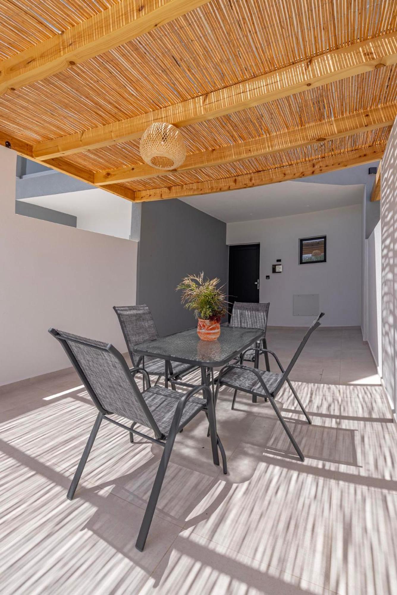 Tota Suites Afantou Exterior foto